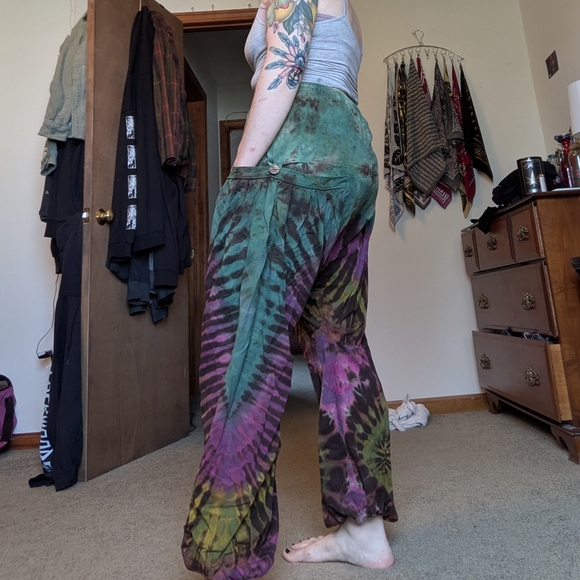 Tie-Dye Harem Pants - Picture 3 of 4